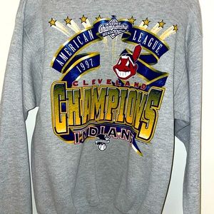 Cleveland Indians vintage Champions 1997 sweatshirt. Original logo